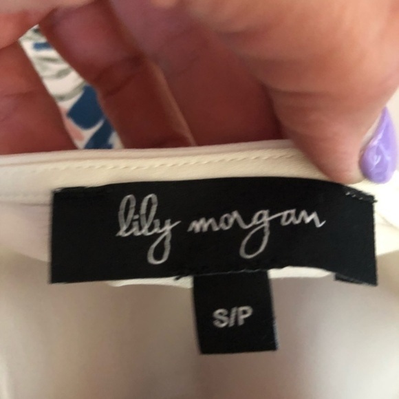 Lily Morgan open bell sleeves with ties. - Picture 7 of 10